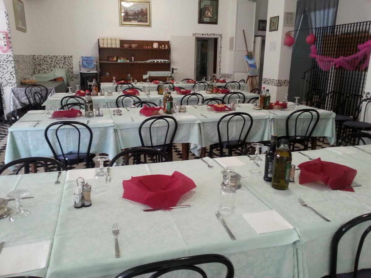 Hotel Villa Podgora ริมินี ภายนอก รูปภาพ