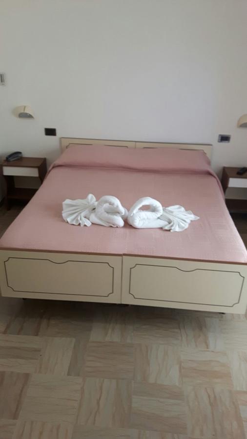 Hotel Villa Podgora ริมินี ภายนอก รูปภาพ