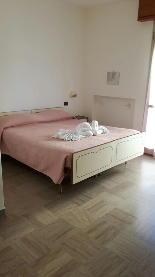Hotel Villa Podgora ริมินี ภายนอก รูปภาพ