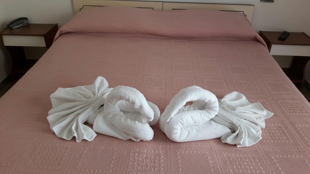 Hotel Villa Podgora ริมินี ภายนอก รูปภาพ